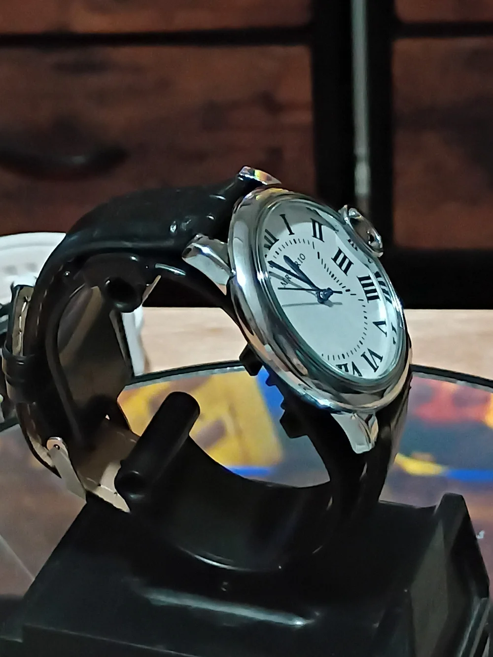 Classic Round White Dial Watch with Black Leather Strap